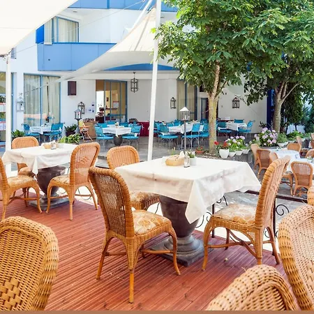 Merlin Club ホテル ロゼネッツ