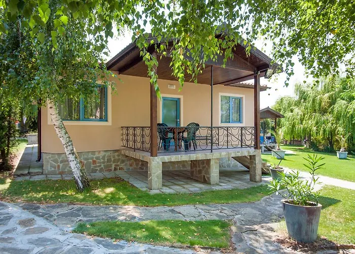 Merlin Club 3* 로제넷츠