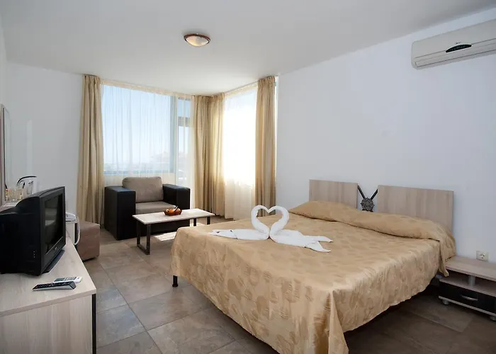 Merlin Club 3* 로제넷츠